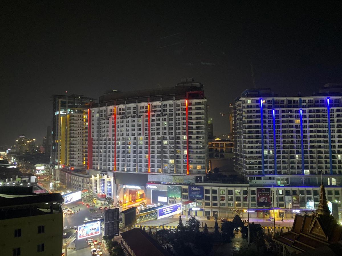 Yunfan Hotel Phnom Penh Extérieur photo