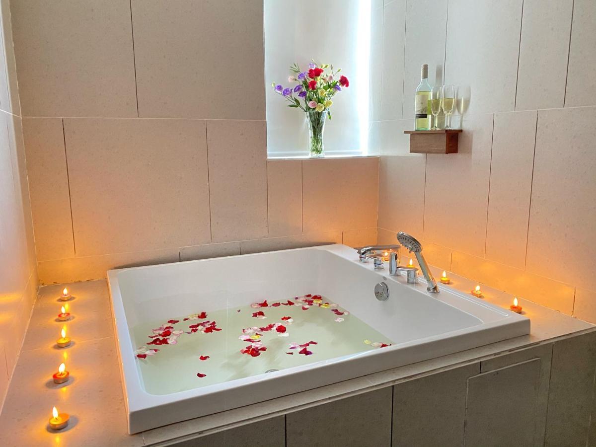 Yunfan Hotel Phnom Penh Extérieur photo