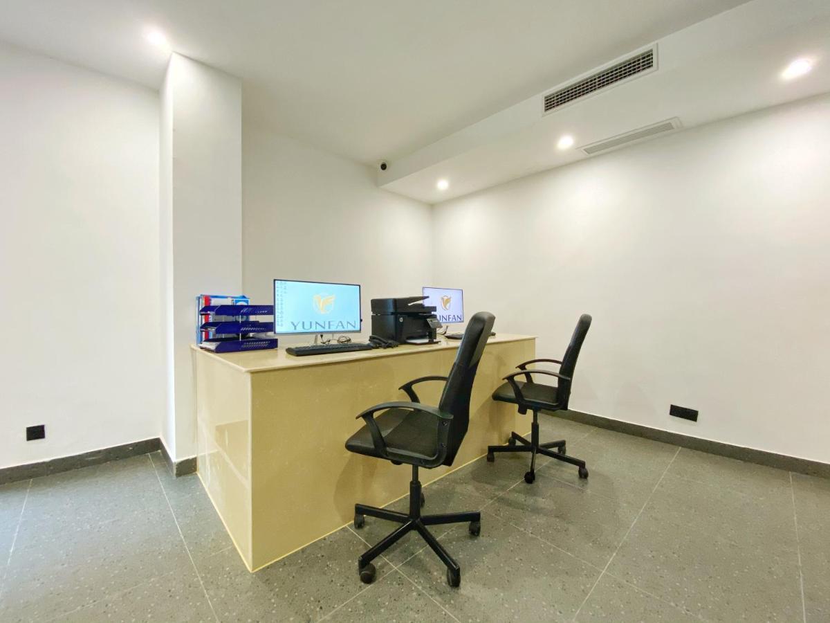 Yunfan Hotel Phnom Penh Extérieur photo