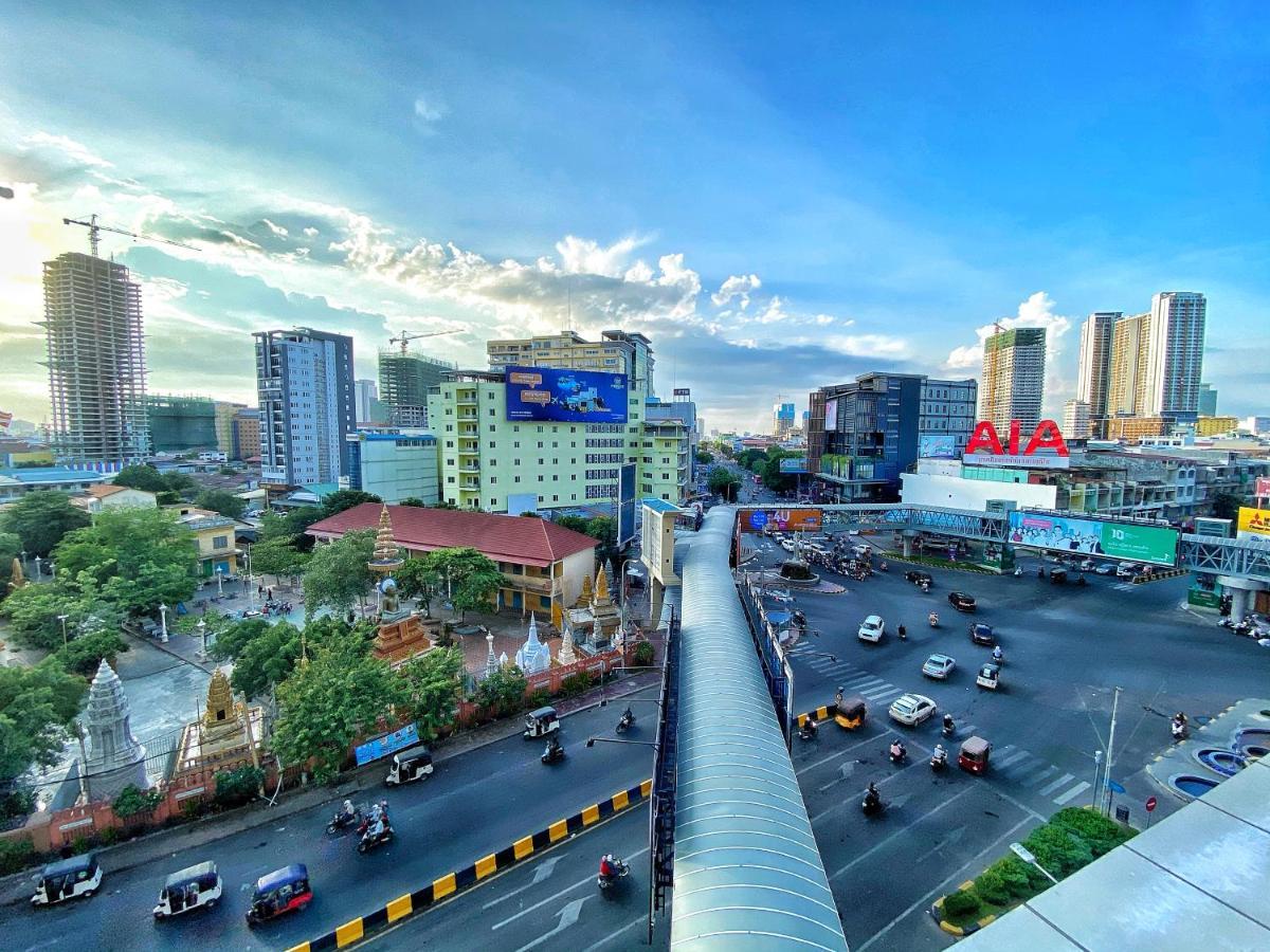 Yunfan Hotel Phnom Penh Extérieur photo